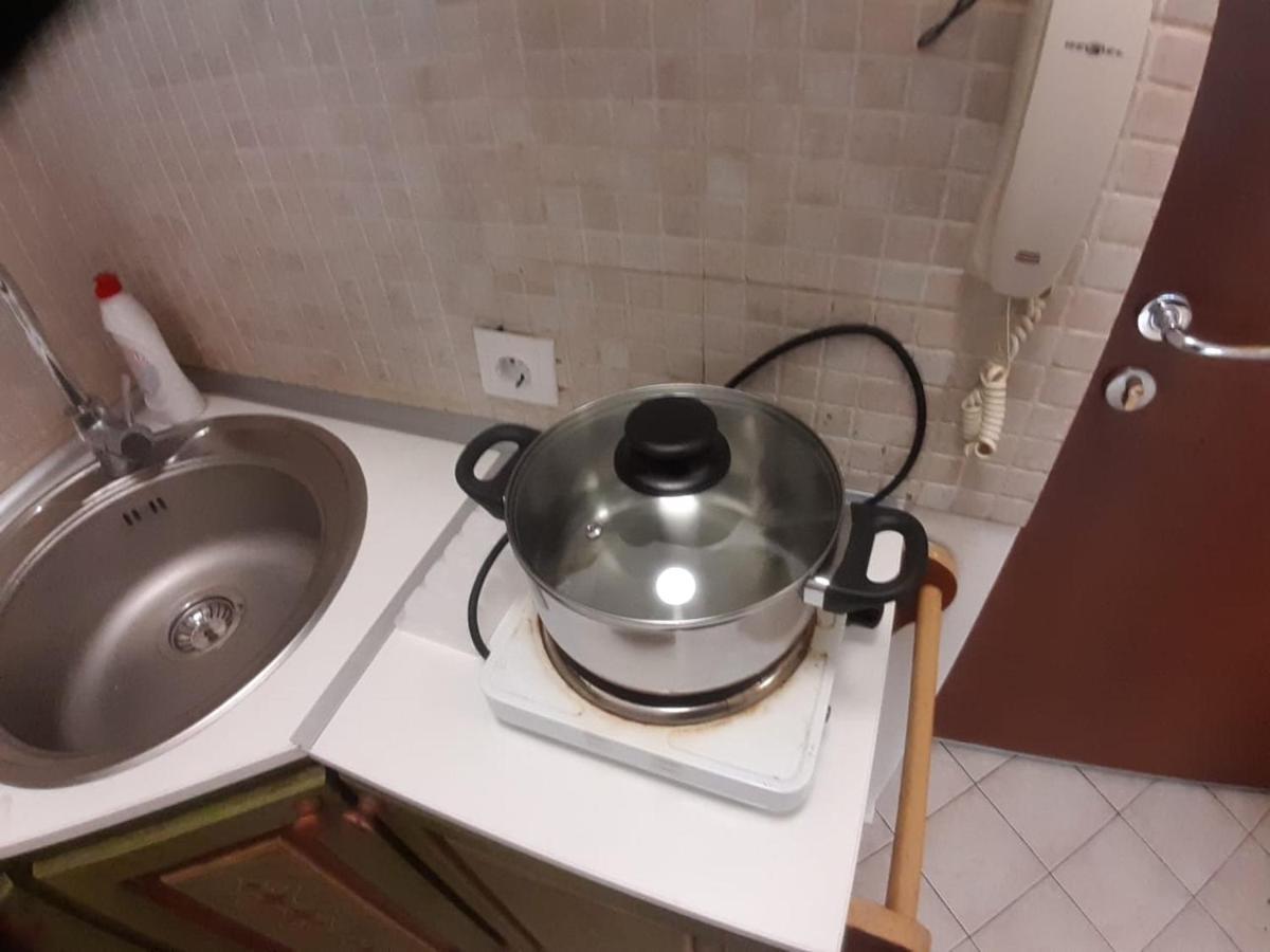 Luxury Piata Romana Center Apartment Bukares Bagian luar foto