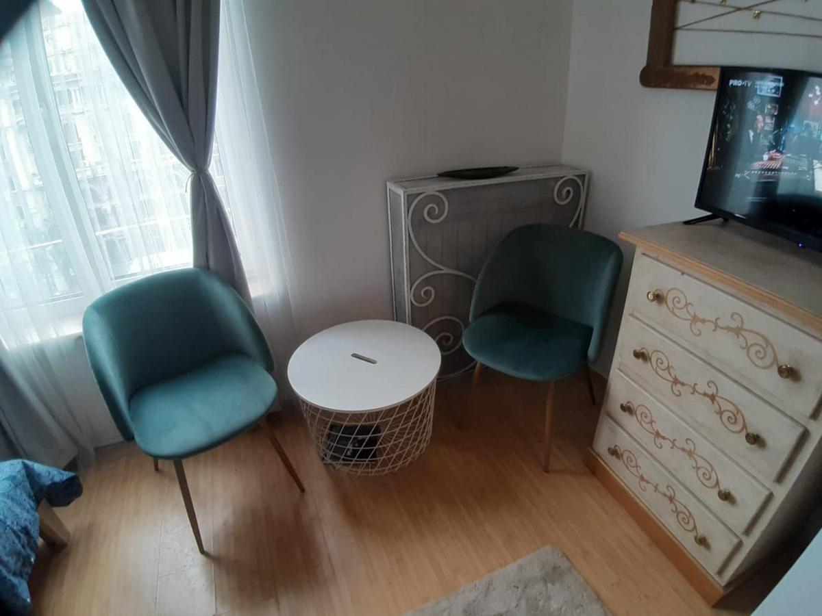 Luxury Piata Romana Center Apartment Bukares Bagian luar foto