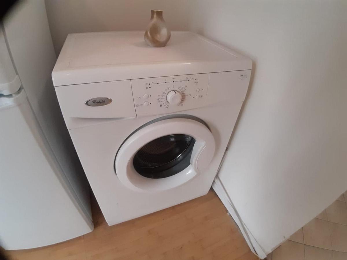 Luxury Piata Romana Center Apartment Bukares Bagian luar foto
